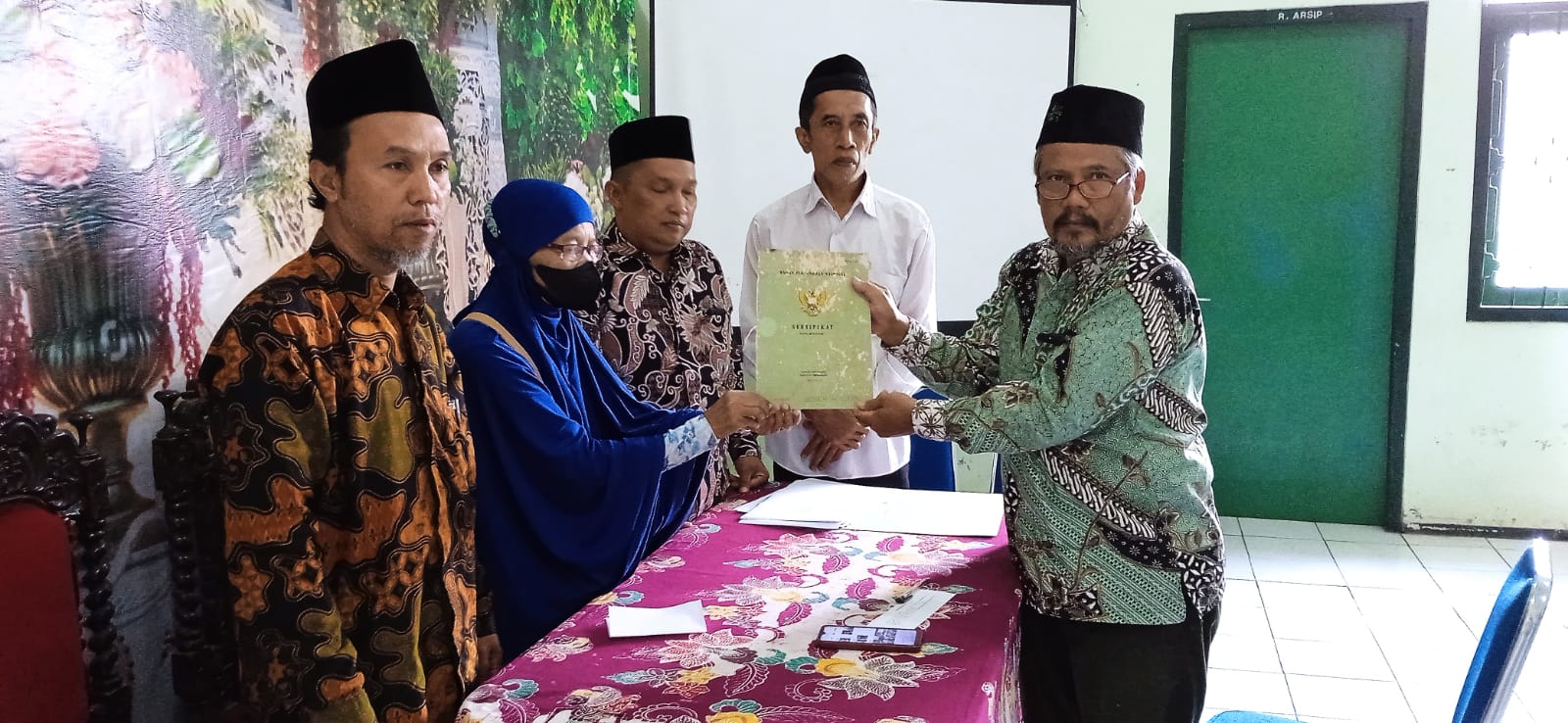 Proses Ikrar Wakaf Masjid Al-Huda, Dusun Morobangun Kepada MWC NU Berbah