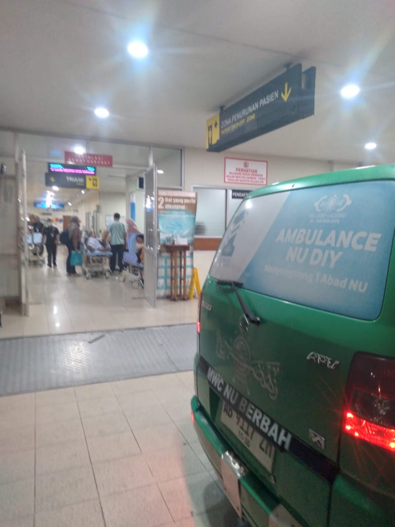 Giat Ambulans MWC NU Berbah, 9 Februari 2026, Jam 00. ... Antar Pasien ke UGD RS Sardjito