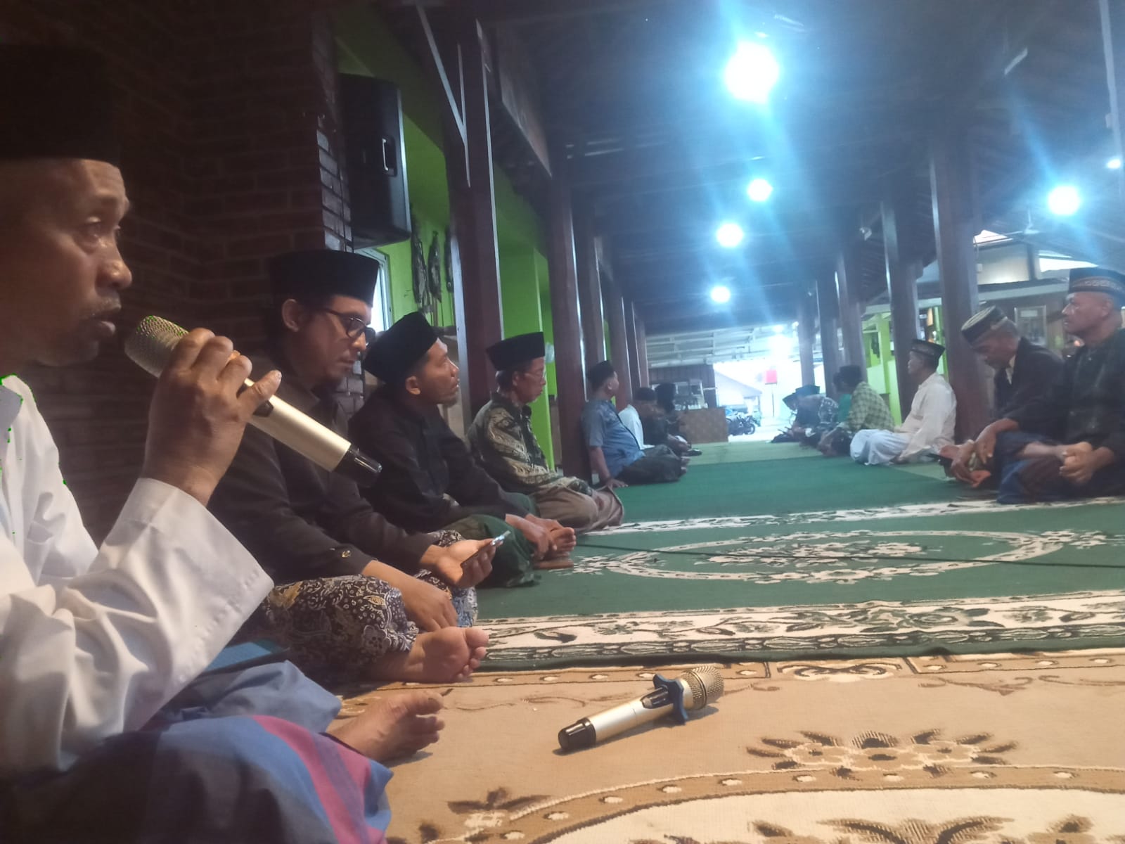 Jama’ah Malem Rebo Legi MWC NU Berbah Gelar Silaturahmi dan Buka Puasa Bersama